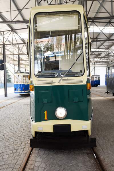 Zabytkowy "kanciak" z Poznania wyjedzie na krakowskie tory - zdjęcie 6