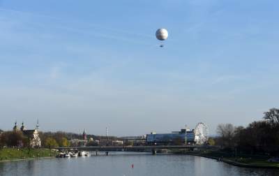 Wiosna i plażowanie na bulwarach, tak było jeszcze w czwartek... - zdjęcie 9
