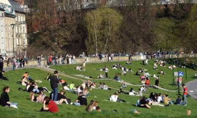 Wiosna i plażowanie na bulwarach, tak było jeszcze w czwartek... - zdjęcie 7