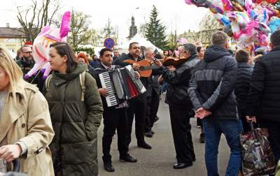 Emaus wolny od tandety? To się chyba nie mogło udać... - zdjęcie 26