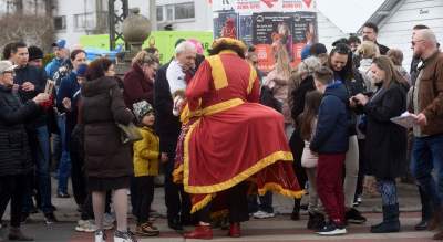 Emaus wolny od tandety? To się chyba nie mogło udać... - zdjęcie 22