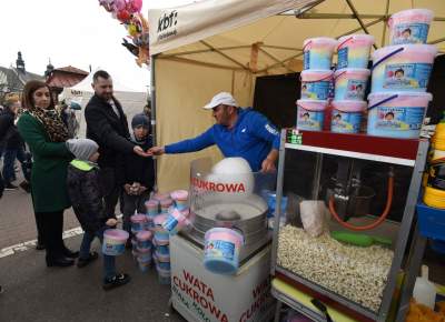 Emaus wolny od tandety? To się chyba nie mogło udać... - zdjęcie 29