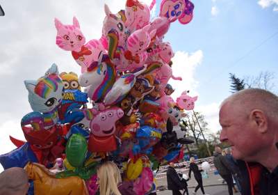 Emaus wolny od tandety? To się chyba nie mogło udać... - zdjęcie 1