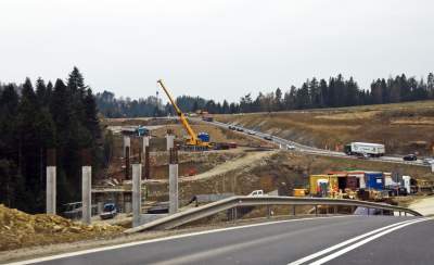 A na budowie nowej "zakopianki" praca wre... - zdjęcie 4
