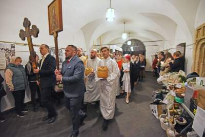 Prawosławna Wielkanoc w Krakowie, kilkugodzinna nocna liturgia - zdjęcie 47