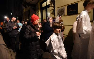 Prawosławna Wielkanoc w Krakowie, kilkugodzinna nocna liturgia - zdjęcie 34