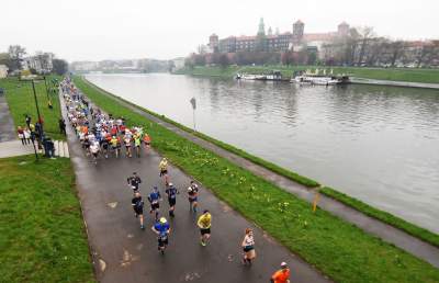 Znów była najlepsza. Wielkie bieganie wróciło na ulice Krakowa - zdjęcie 26