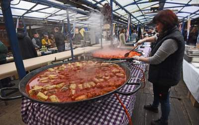 Stary Kleparz opanowala zupa (i nie tylko) dla Ukrainy. Inicjatywa działa dalej - zdjęcie 13