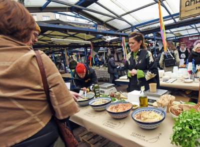 Stary Kleparz opanowala zupa (i nie tylko) dla Ukrainy. Inicjatywa działa dalej - zdjęcie 31