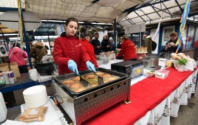 Stary Kleparz opanowala zupa (i nie tylko) dla Ukrainy. Inicjatywa działa dalej - zdjęcie 8