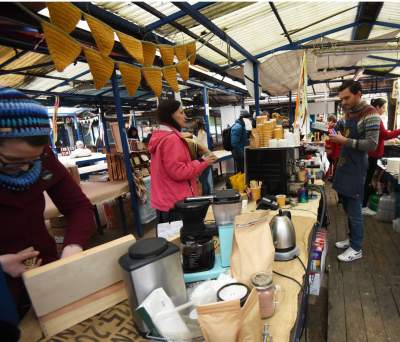 Stary Kleparz opanowala zupa (i nie tylko) dla Ukrainy. Inicjatywa działa dalej - zdjęcie 7