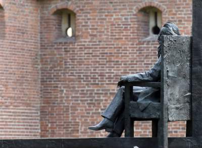 Drzewoterapia na rozkwitających wiosną Plantach. Na skołatane nerwy... - zdjęcie 19