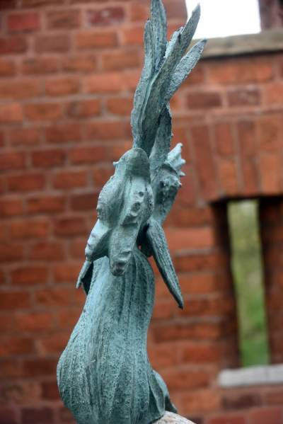 Smoczy Ogród na Wawelu, a w nim wystawa rzeźb Bronisława Chromego - zdjęcie 9