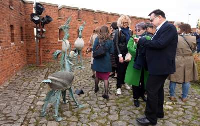 Smoczy Ogród na Wawelu, a w nim wystawa rzeźb Bronisława Chromego - zdjęcie 18