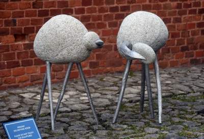 Smoczy Ogród na Wawelu, a w nim wystawa rzeźb Bronisława Chromego - zdjęcie 8