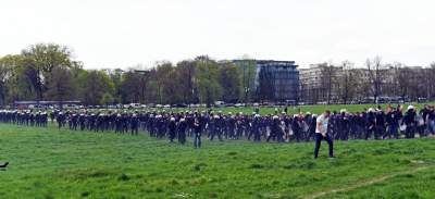 W drodze na derby na drugą stronę Błoń... - zdjęcie 3