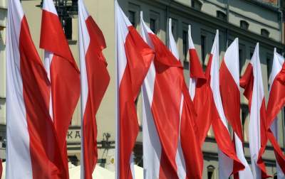 Świętowanie Dnia Flagi w Krakowie: ogórki, rolki i tłum turystów - zdjęcie 25
