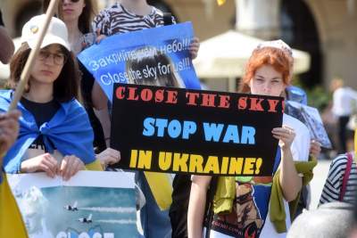 Protestują każdego dnia wojny. W samo południe na Rynku - zdjęcie 5