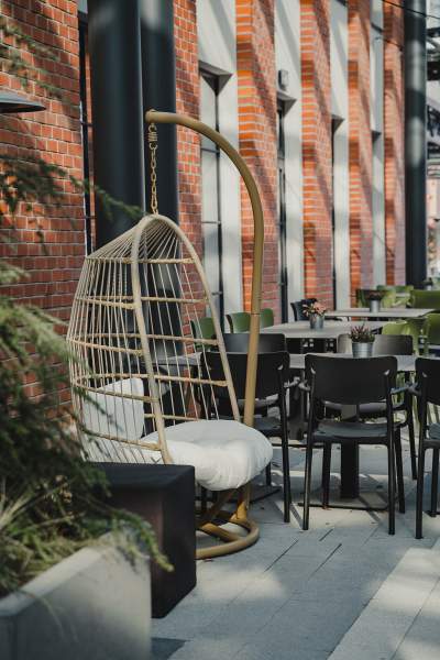 Chwalą się, że to największy zadaszony ogródek knajpiany w Krakowie - zdjęcie 8