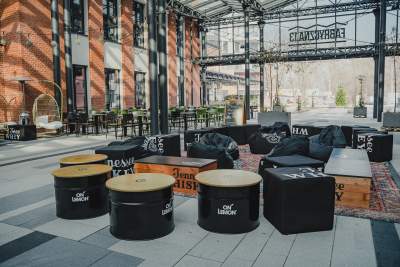 Chwalą się, że to największy zadaszony ogródek knajpiany w Krakowie - zdjęcie 7