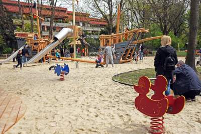 Młynówka Królewska – najdłuższy park w Polsce! Ahoj przygodo na nowym placu zabaw - zdjęcie 15