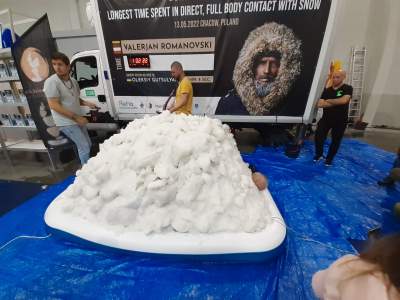 Bicie rekordu Guinnessa w długości przebywania w śniegu - zdjęcie 9