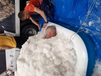 Bicie rekordu Guinnessa w długości przebywania w śniegu - zdjęcie 5