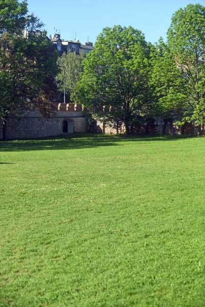 Teren zakonu stał się miejscem rekreacji - zdjęcie 6