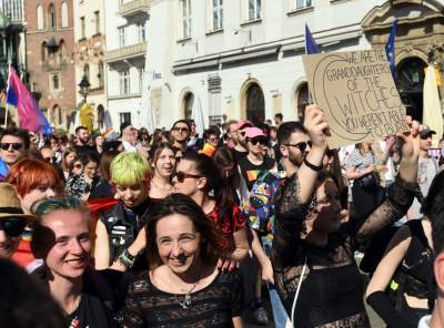 Radosny Marsz Równości w Krakowie: tu jest normalna Polska - zdjęcie 33