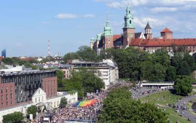 Radosny Marsz Równości w Krakowie: tu jest normalna Polska - zdjęcie 47