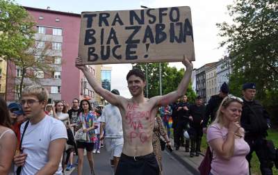 Radosny Marsz Równości w Krakowie: tu jest normalna Polska - zdjęcie 56