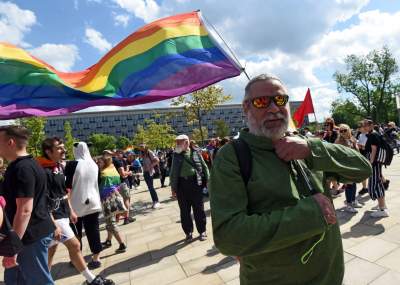 Radosny Marsz Równości w Krakowie: tu jest normalna Polska - zdjęcie 2