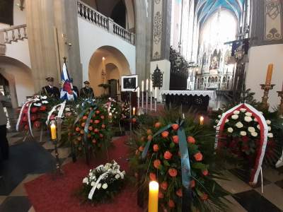 Pożegnanie Jerzego Treli. Msza żałobna w kościele Dominikanów - zdjęcie 1