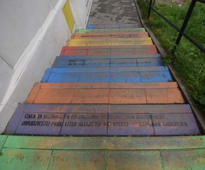 Kolorowe schody znów do remontu. Przyciągały tysiące turystów - zdjęcie 10