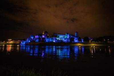 Tak Netflix wykorzystał Wawel do akcji promocyjnej. Nocny pokaz - zdjęcie 5