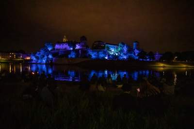 Tak Netflix wykorzystał Wawel do akcji promocyjnej. Nocny pokaz - zdjęcie 3