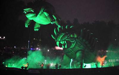 Pofrunął nawet pomnik Smoka Wawelskiego. Wielki pokaz nad Wisłą - zdjęcie 32