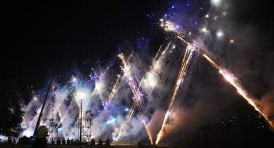 Pofrunął nawet pomnik Smoka Wawelskiego. Wielki pokaz nad Wisłą - zdjęcie 5