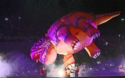 Pofrunął nawet pomnik Smoka Wawelskiego. Wielki pokaz nad Wisłą - zdjęcie 35