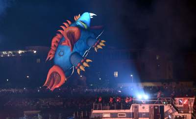 Pofrunął nawet pomnik Smoka Wawelskiego. Wielki pokaz nad Wisłą - zdjęcie 20