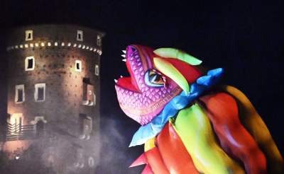 Pofrunął nawet pomnik Smoka Wawelskiego. Wielki pokaz nad Wisłą - zdjęcie 50