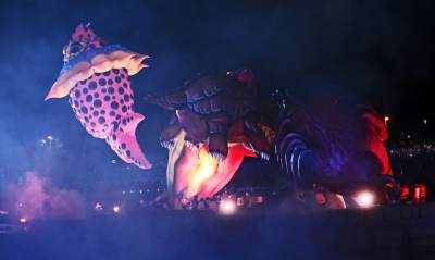 Pofrunął nawet pomnik Smoka Wawelskiego. Wielki pokaz nad Wisłą - zdjęcie 44