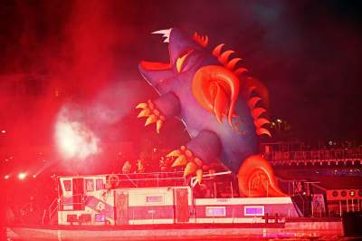 Pofrunął nawet pomnik Smoka Wawelskiego. Wielki pokaz nad Wisłą - zdjęcie 10