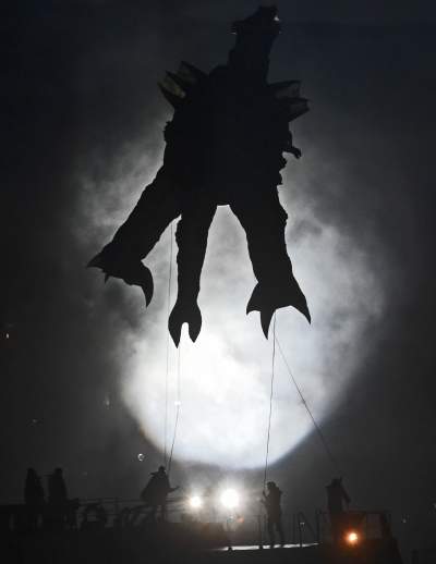 Pofrunął nawet pomnik Smoka Wawelskiego. Wielki pokaz nad Wisłą - zdjęcie 7