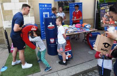 Piknik przed magistratem: smoki, zioła i scena przed urzędem - zdjęcie 11