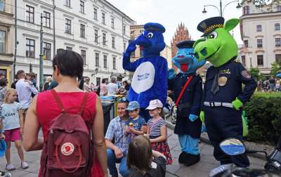 Piknik przed magistratem: smoki, zioła i scena przed urzędem - zdjęcie 9