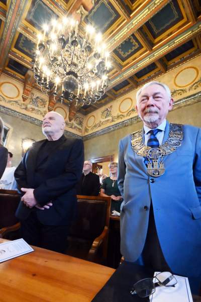Andrzej Mleczko odbiera tytuł honorowego obywatela Krakowa, fot. Marek Lasyk - zdjęcie 11