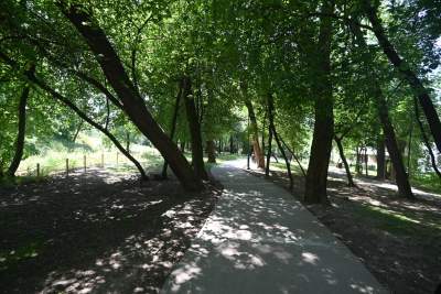 Dosłownie odlotowy park na Klinach, nawiązuje do historii... - zdjęcie 13