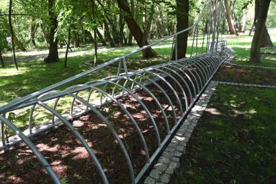 Dosłownie odlotowy park na Klinach, nawiązuje do historii... - zdjęcie 2