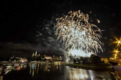 Historia „Wianków”: dobra zabawa i piękne kobiety z kwiatami we włosach - zdjęcie 37